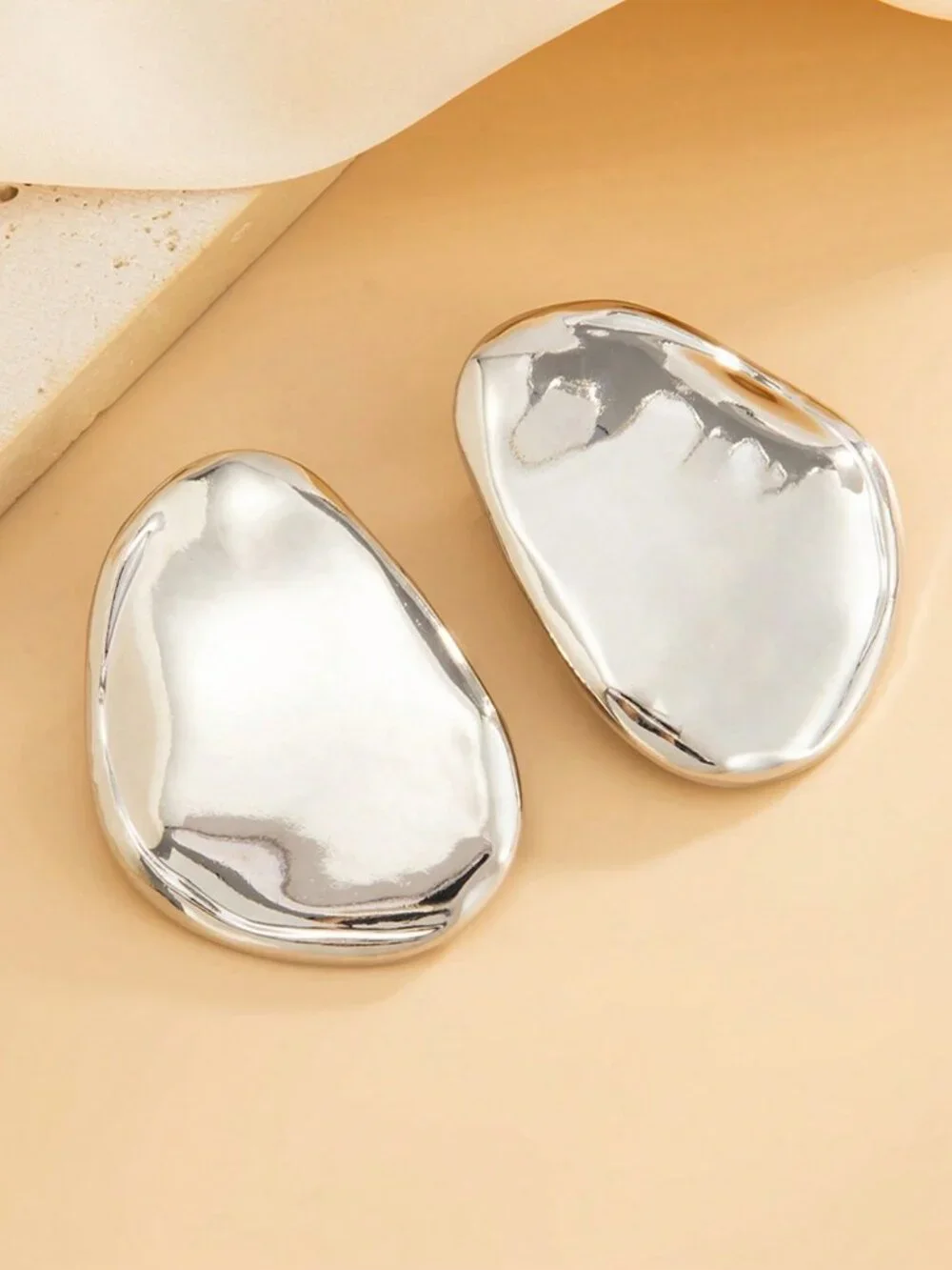Silver Boho Women's Asymmetric Textured Geometric Oval Earrings - Picture 2 of 5